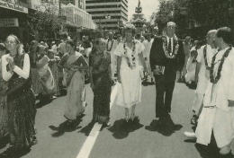 Auckland Mayor Les Mills and His Wife at Rathyatra