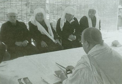 Jaya-pataka Swami Discuss Vedic Scriptures with the Sheikhs