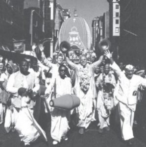 Jayapataka Swami Kirtan in Jagannath Rathyatra