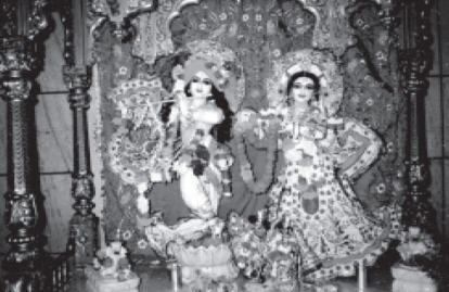 Deities of Sri Sri Radha Giridhari