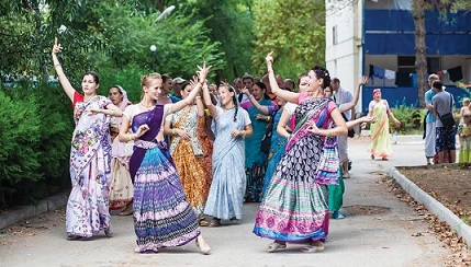 Dancing in Kirtan