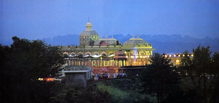 Prabhupada’s Palace of Gold by Yogesvara Dasa